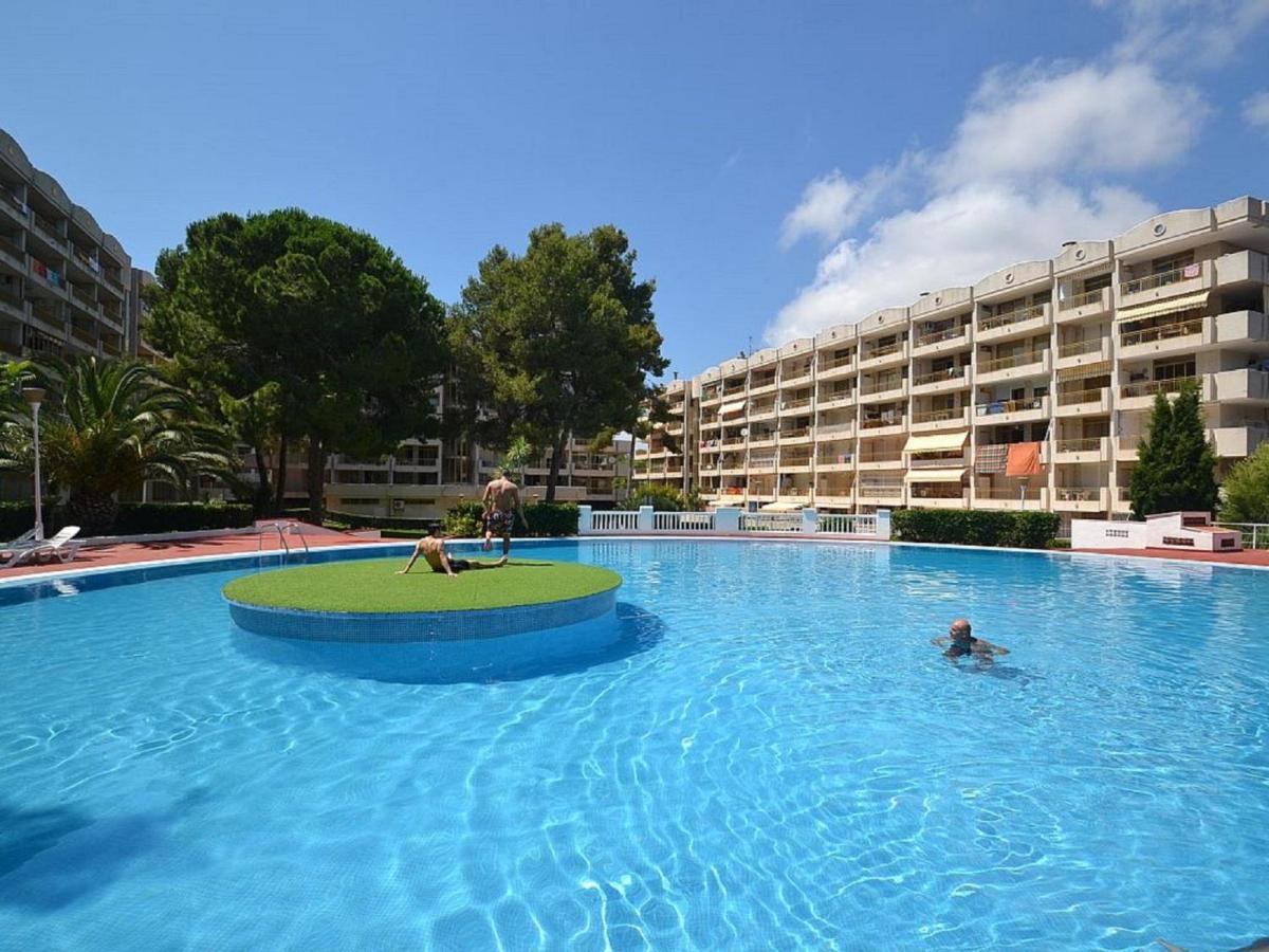 Apartamentos La Masia 002 Салоу Экстерьер фото