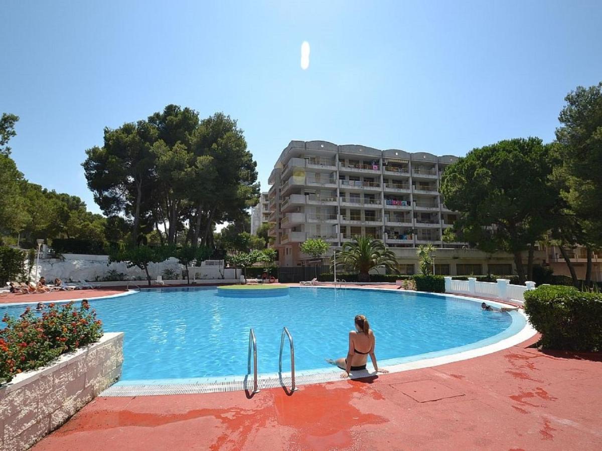 Apartamentos La Masia 002 Салоу Экстерьер фото