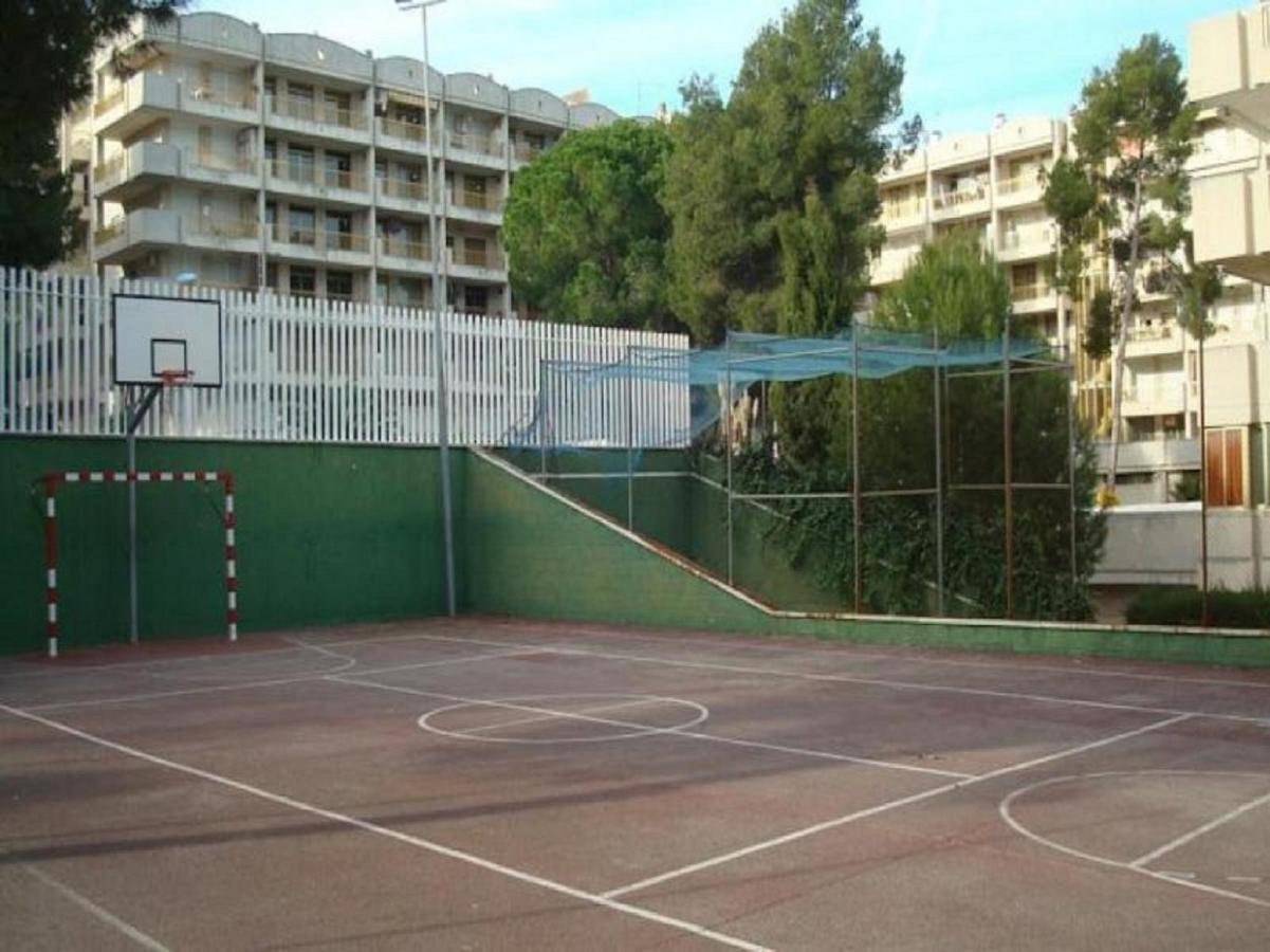 Apartamentos La Masia 002 Салоу Экстерьер фото
