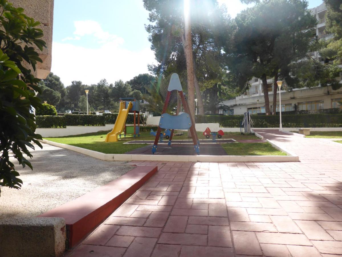 Apartamentos La Masia 002 Салоу Экстерьер фото